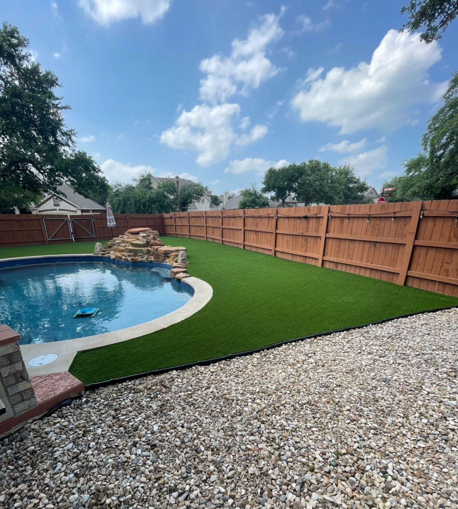 Pool turf in the backyard